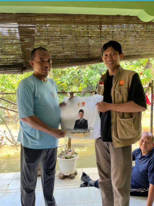 Banjir Rendam Sejumlah Wilayah Tangerang, Habib Idrus Al-Jufri Salurkan Bantuan